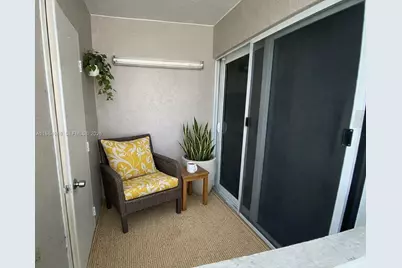 17500 NW 67th Ct #E-19, Hialeah, FL 33015 - Photo 9