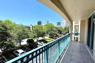 201 Golden Isles Dr, Hallandale Beach, FL 33009 - Photo 17