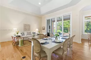 12012 SE Laurel Ln, Hobe Sound, FL 33455 - Photo 9