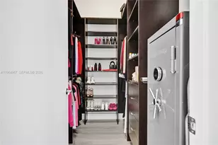 15901 Collins Ave, Sunny Isles Beach, FL 33160 - Photo 33