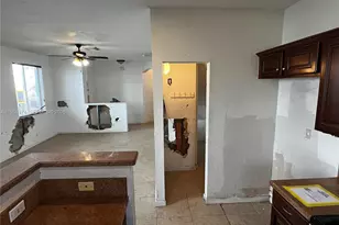 3021 Laurel Ridge Cir, Riviera Beach, FL 33404 - Photo 13