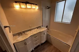 3021 Laurel Ridge Cir, Riviera Beach, FL 33404 - Photo 23