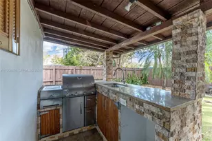 4220 SW 13th St, Miami, FL 33134 - Photo 23