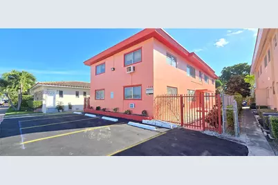 744 85th St #1, Miami Beach, FL 33141 - Photo 1