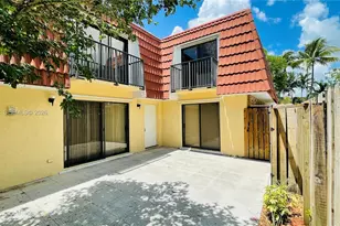 709 NW 98th Cir, Plantation, FL 33324 - Photo 1