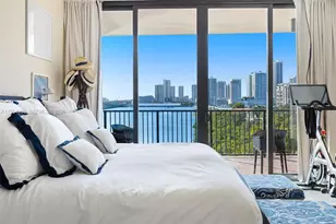 1000 Venetian Way, Miami, FL 33139 - Photo 5