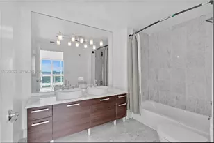 244 Biscayne Blvd, Miami, FL 33132 - Photo 23