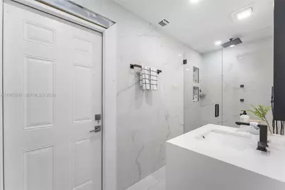 4892 Willow Dr, Boca Raton, FL 33487 - Photo 29