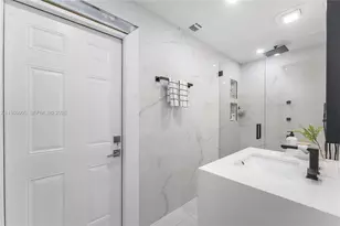 4892 Willow Dr, Boca Raton, FL 33487 - Photo 29