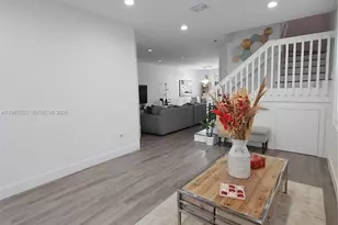 11625 NW 87th Ln, Doral, FL 33178 - Photo 3