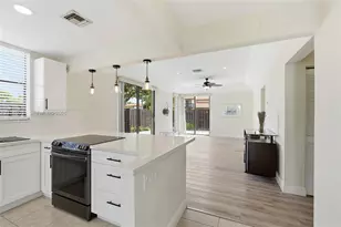 5726 Fox Hollow Dr, Boca Raton, FL 33486 - Photo 1