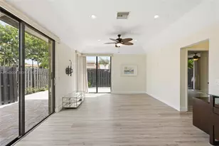 5726 Fox Hollow Dr, Boca Raton, FL 33486 - Photo 3