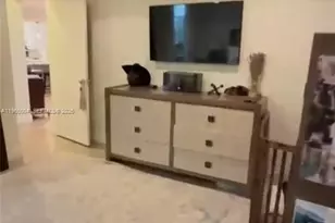 5726 Fox Hollow Dr, Boca Raton, FL 33486 - Photo 3