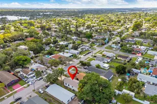 30 SW 7th St, Hallandale Beach, FL 33009 - Photo 29
