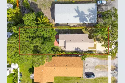 30 SW 7th St, Hallandale Beach, FL 33009 - Photo 35