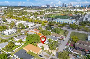 30 SW 7th St, Hallandale Beach, FL 33009 - Photo 33