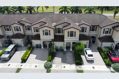 11378 SW 254th Ter, Homestead, FL 33032 - Photo 3