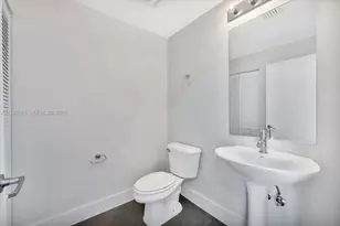 888 Biscayne Blvd, Miami, FL 33132 - Photo 13