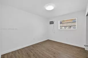 7155 W 14th Ct, Hialeah, FL 33014 - Photo 9