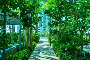 650 NE 32nd St, Miami, FL 33137 - Photo 25