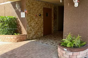 610 NE 12th Ave, Hallandale Beach, FL 33009 - Photo 37