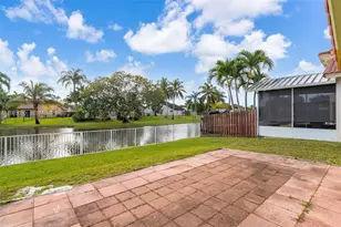 14734 Via Tivoli Ct, Davie, FL 33325 - Photo 5
