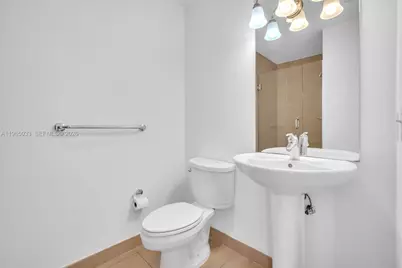 300 S Biscayne Blvd #L-822, Miami, FL 33131 - Photo 13