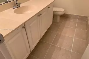 731 N Pine Island Rd, Plantation, FL 33324 - Photo 19