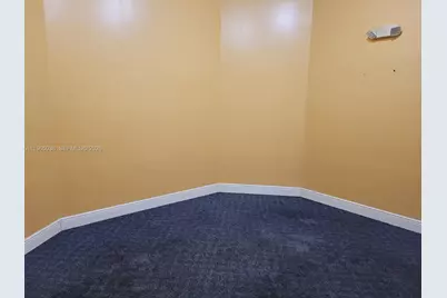 4796 NW 167th St, Miami Lakes, FL 33014 - Photo 11