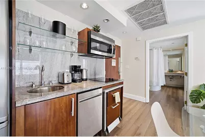 [Address not provided], Miami Beach, FL 33139 - Photo 5
