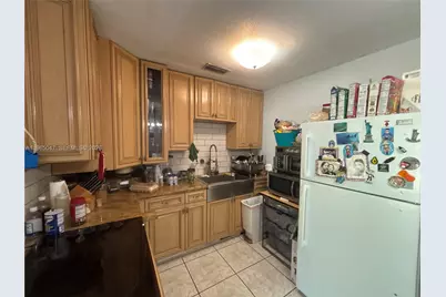 6261 SW 25th St, Miramar, FL 33023 - Photo 9