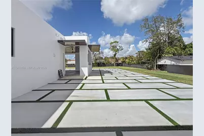 11481 SW 93 St, Miami, FL 33176 - Photo 23