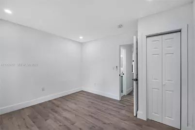 6905 NW 4th Ct, Miami, FL 33150 - Photo 11