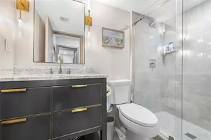 5001 Collins Ave, Miami Beach, FL 33140 - Photo 21