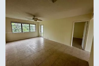 2223 Park Ln #304, Hollywood, FL 33021 - Photo 5