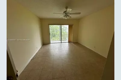 2223 Park Ln #304, Hollywood, FL 33021 - Photo 9