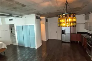 690 SW 1st Ct, Miami, FL 33130 - Photo 3