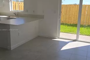 2717 SE 26th Rd, Homestead, FL 33035 - Photo 3