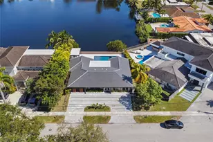 19721 NE 23rd Ave, Miami, FL 33180 - Photo 33