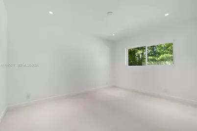 19721 NE 23rd Ave, Miami, FL 33180 - Photo 45