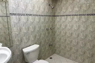 17570 Atlantic Blvd, Sunny Isles Beach, FL 33160 - Photo 9