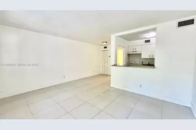 42 SW 14th St #203, Dania Beach, FL 33004 - Photo 5