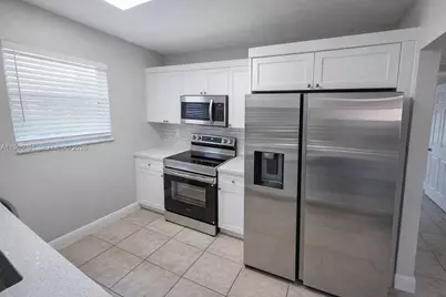 2309 Liberty St #B, Hollywood, FL 33020 - Photo 5