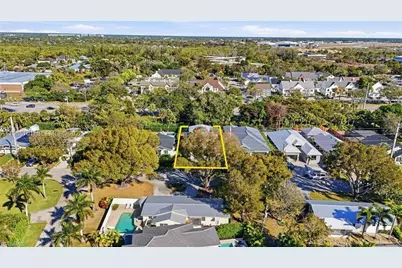 1070 13th St N, Other City - In The State Of Florida, FL 34102 - Photo 9