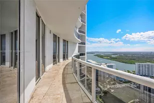16001 Collins Ave, Sunny Isles Beach, FL 33160 - Photo 9