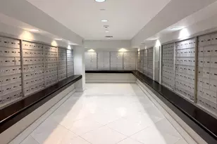 1800 N Bayshore Dr, Miami, FL 33132 - Photo 29