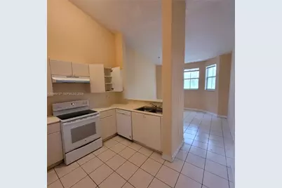 1663 SE 27th Dr #209, Homestead, FL 33035 - Photo 15