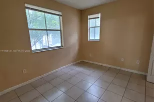 1663 SE 27th Dr, Homestead, FL 33035 - Photo 27