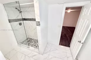 1621 SW 117th Ave, Davie, FL 33325 - Photo 17