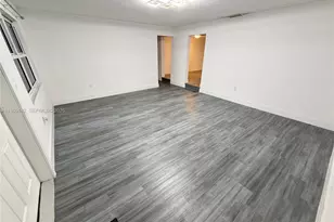 1621 SW 117th Ave, Davie, FL 33325 - Photo 5